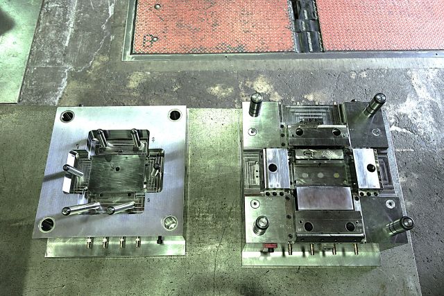 金型の設計・製作